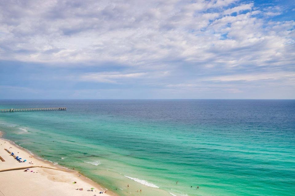 Breathtaking views of the gulf and white sand of Panama City Beach