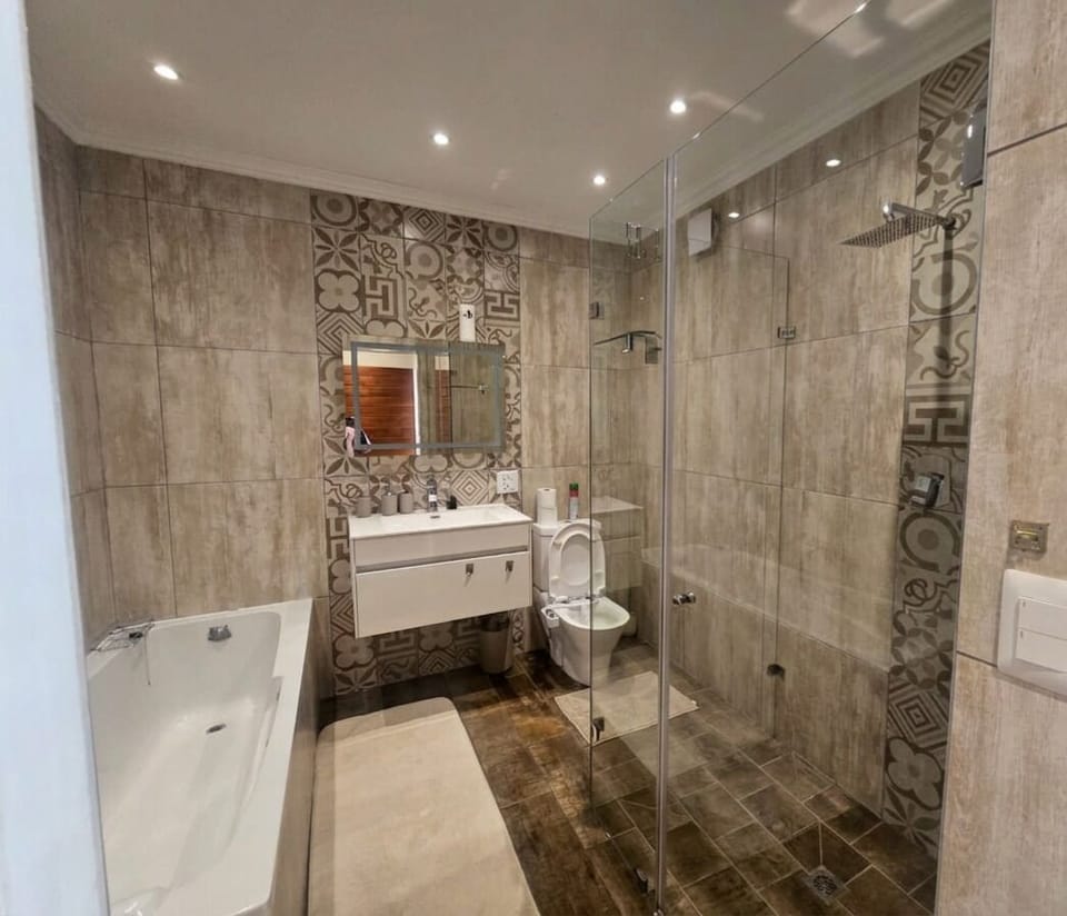 Double or Twin Room | Bathroom