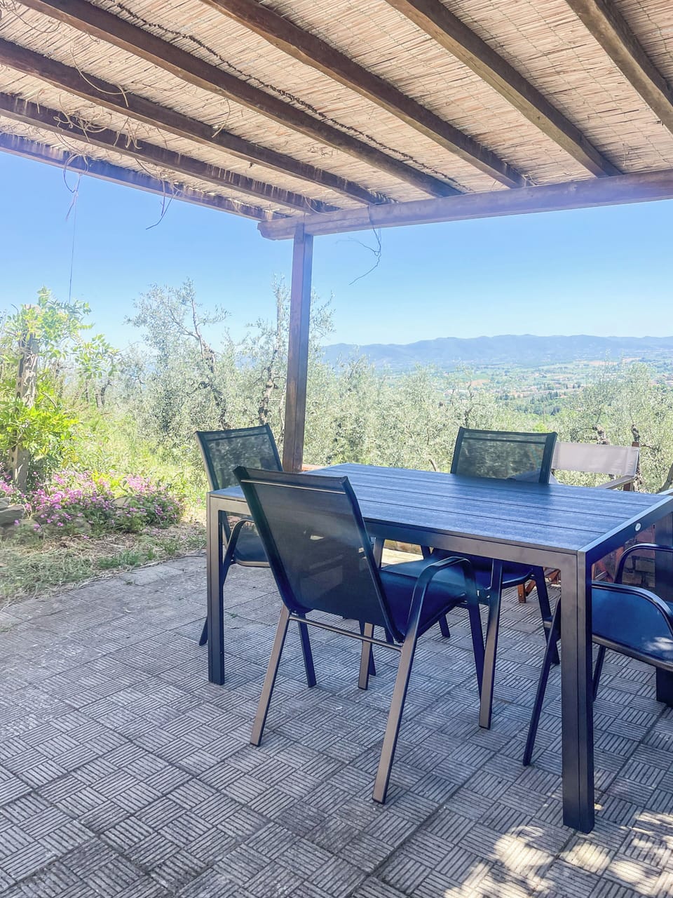 Apartment, Garden View | Outdoor dining