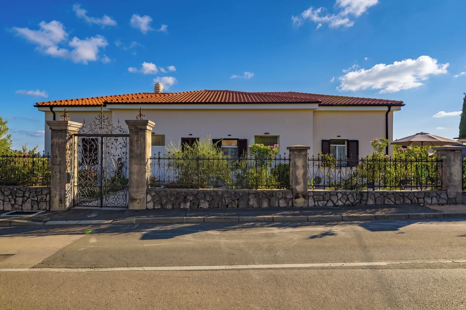 Standard Apartment, 2 Bedrooms, Microwave (Seaview and Terrace Apartment La Vita) | Exterior