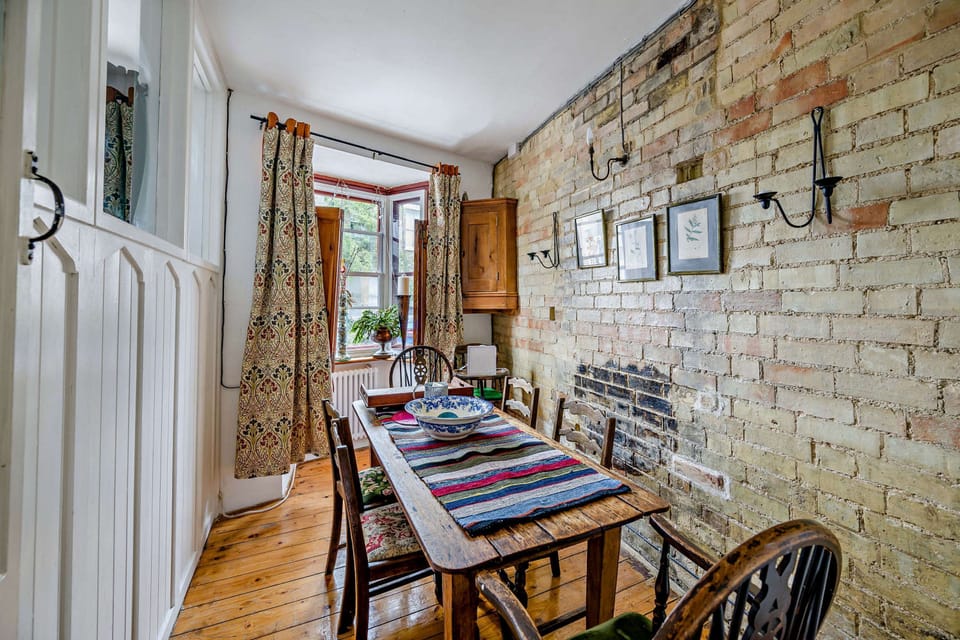 House | 3 bedrooms, high-speed internet