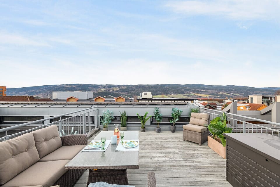 360° Rooftop Terrace with Panoramic Views of Lillehammer