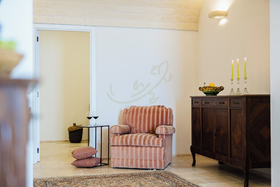 Villa (4 Bedrooms) | Living area | 30-inch TV with cable channels