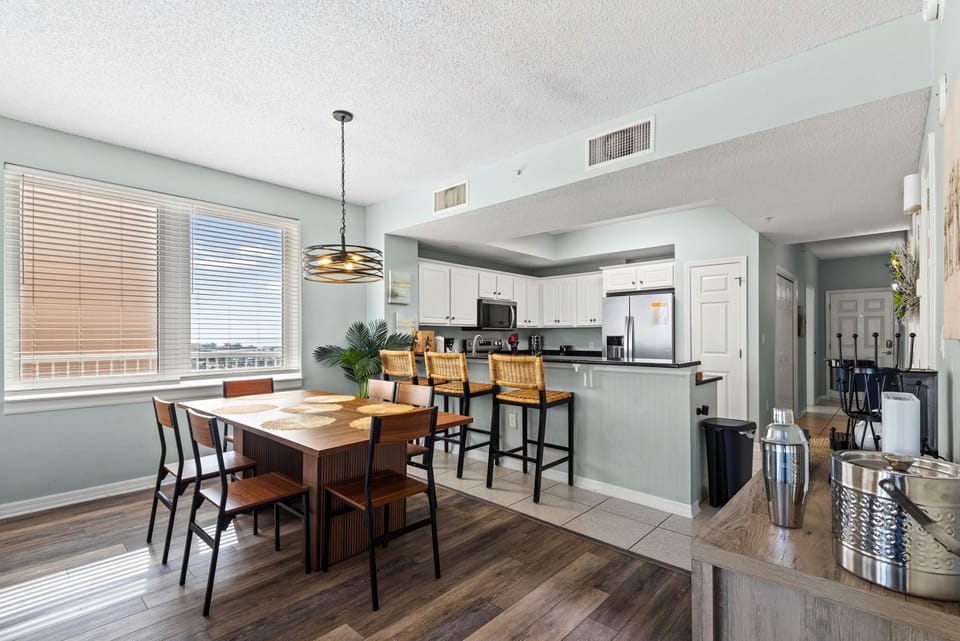 Dining and kitchen area