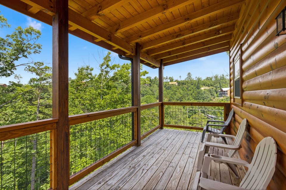 Cabin, 4 Bedrooms | Property grounds