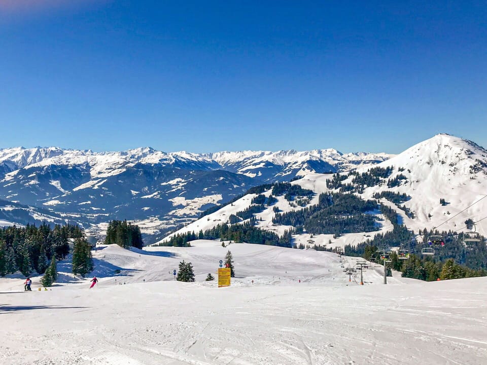Sky, Mountainous Landforms, Mountain, Snow, Winter, Mountain Range, Hill, Glacial Landform, Highland, Terrain