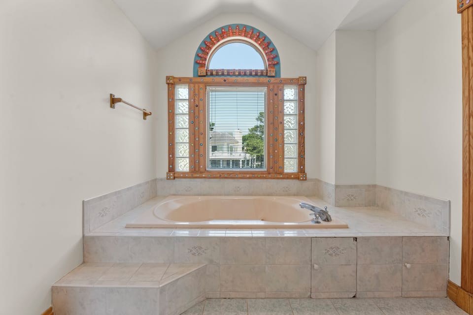 M872: Sound of Peace | Top Level Bedroom 2 Private Bath