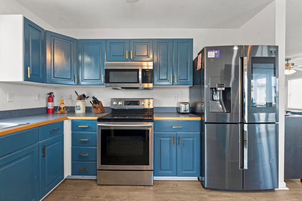 NHCA121: Lagoon Escape | Mid Level Kitchen