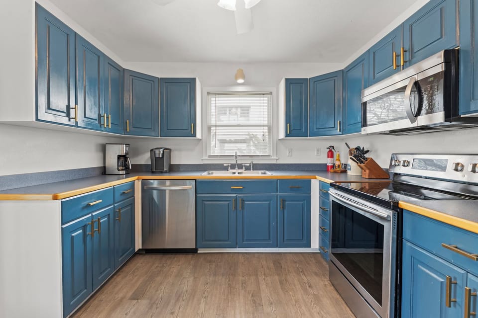 NHCA121: Lagoon Escape | Mid Level Kitchen