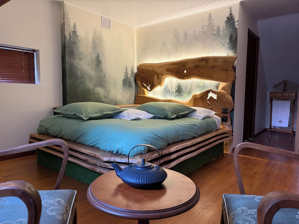 Deluxe Villa, Valley View | In-room safe, blackout drapes, iron/ironing board, WiFi (free)