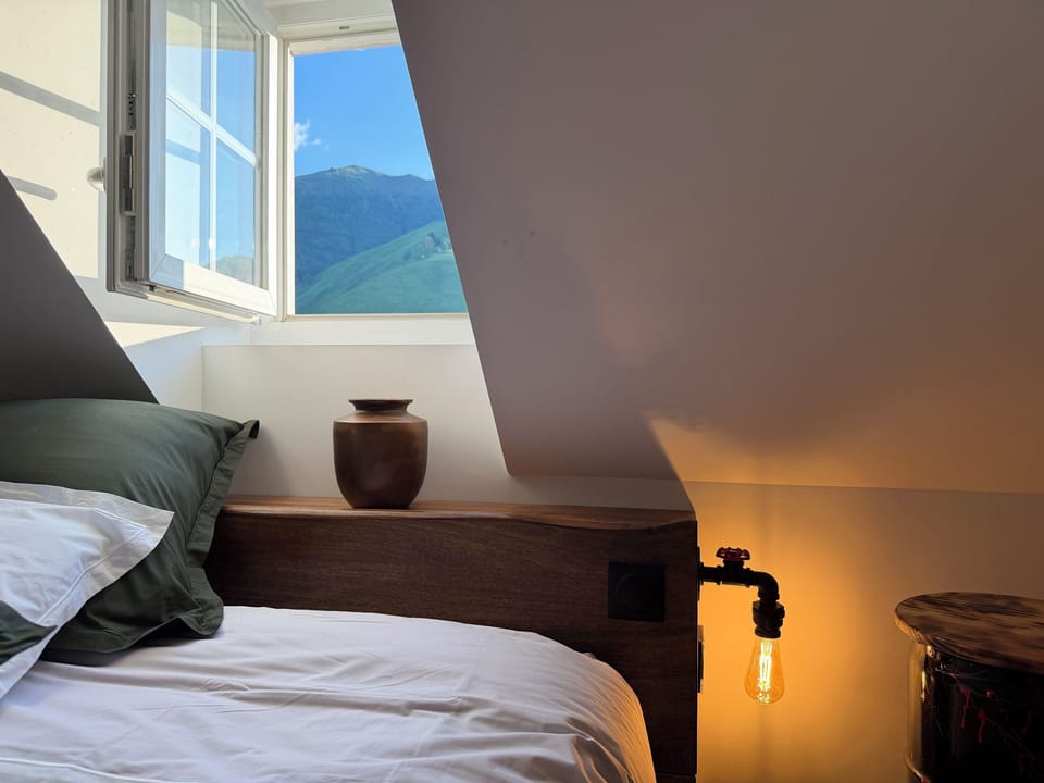 Deluxe Villa, Valley View | In-room safe, blackout drapes, iron/ironing board, WiFi (free)