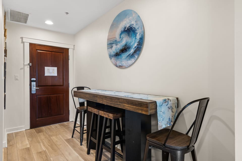 Settle in at your private breakfast bar, perfect for morning coffee or a quick bite before exploring the area.