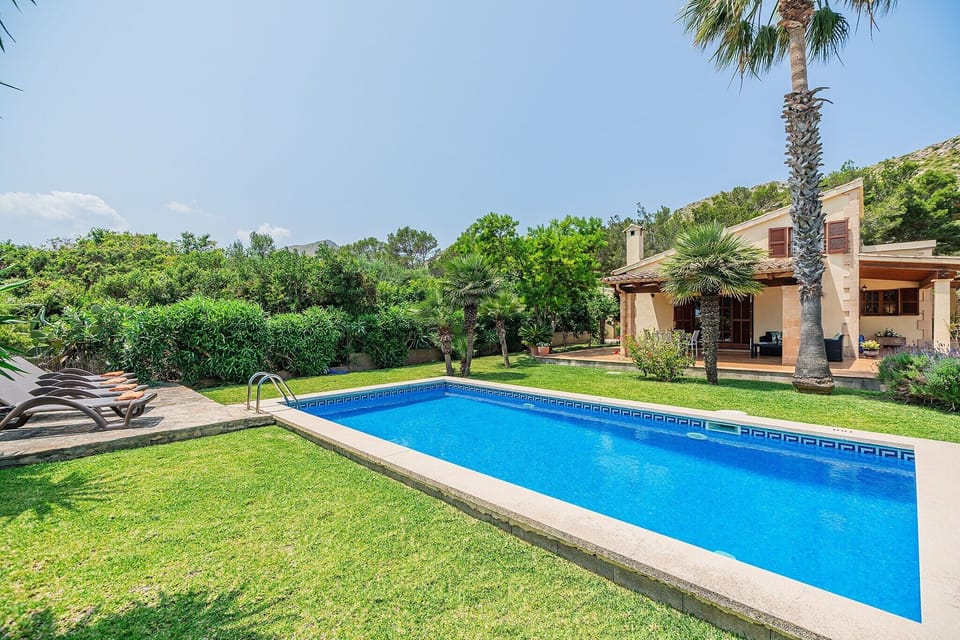 Holiday Home Swimming Pool