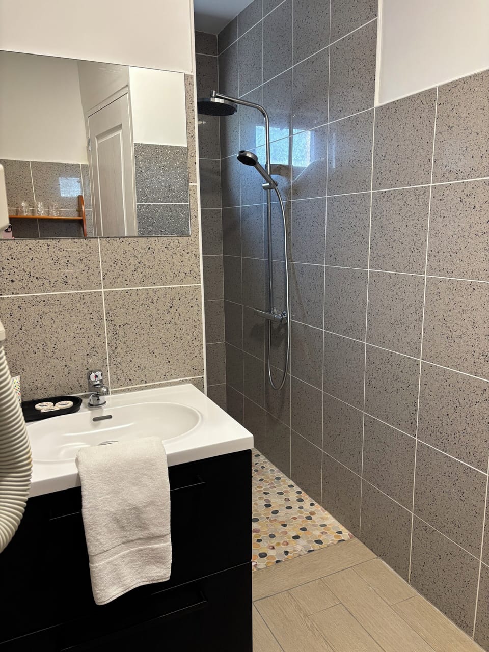Hair dryer, towels, soap, shampoo