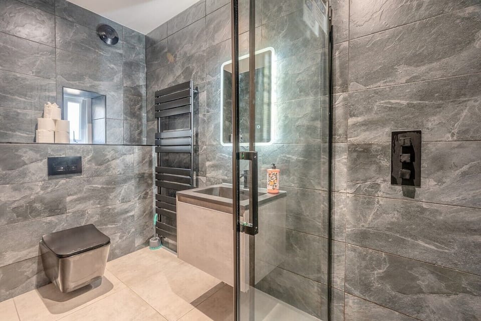 10.Bathroom Ground Floor