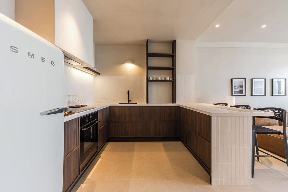Fully-equipped kitchen