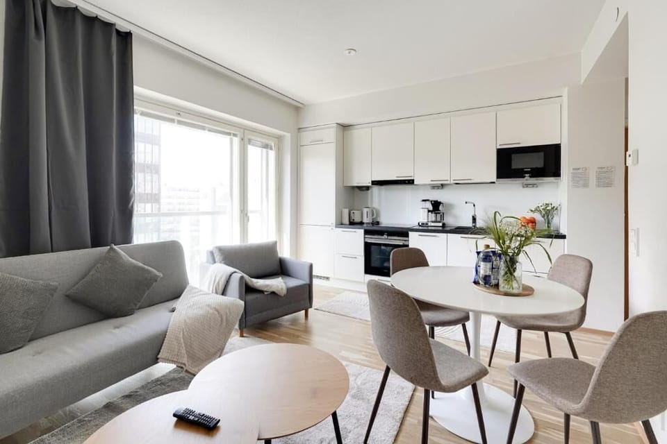 Deluxe Condo, City View | Interior