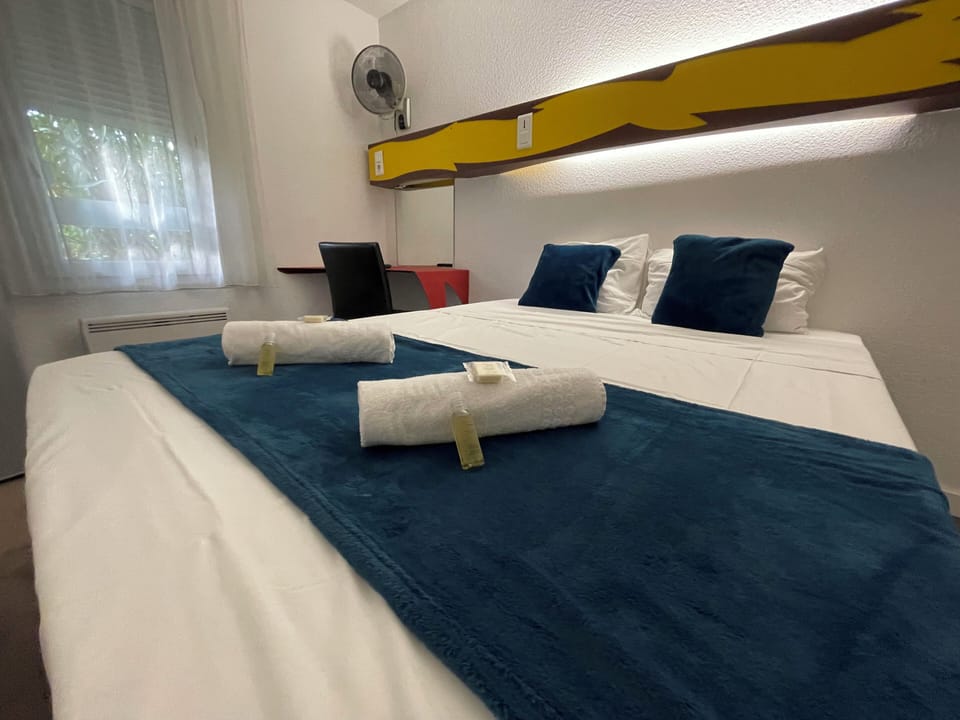 Double Room, Courtyard View | WiFi (free)