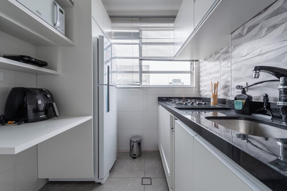 Deluxe Apartment, 1 Queen Bed with Sofa bed, Kitchen, City View | Private kitchen | Full-size fridge, microwave, oven, stovetop