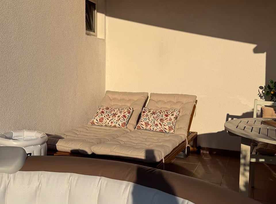 Apartment (One Bedroom Apartment with Sea View a) | Terrace/patio