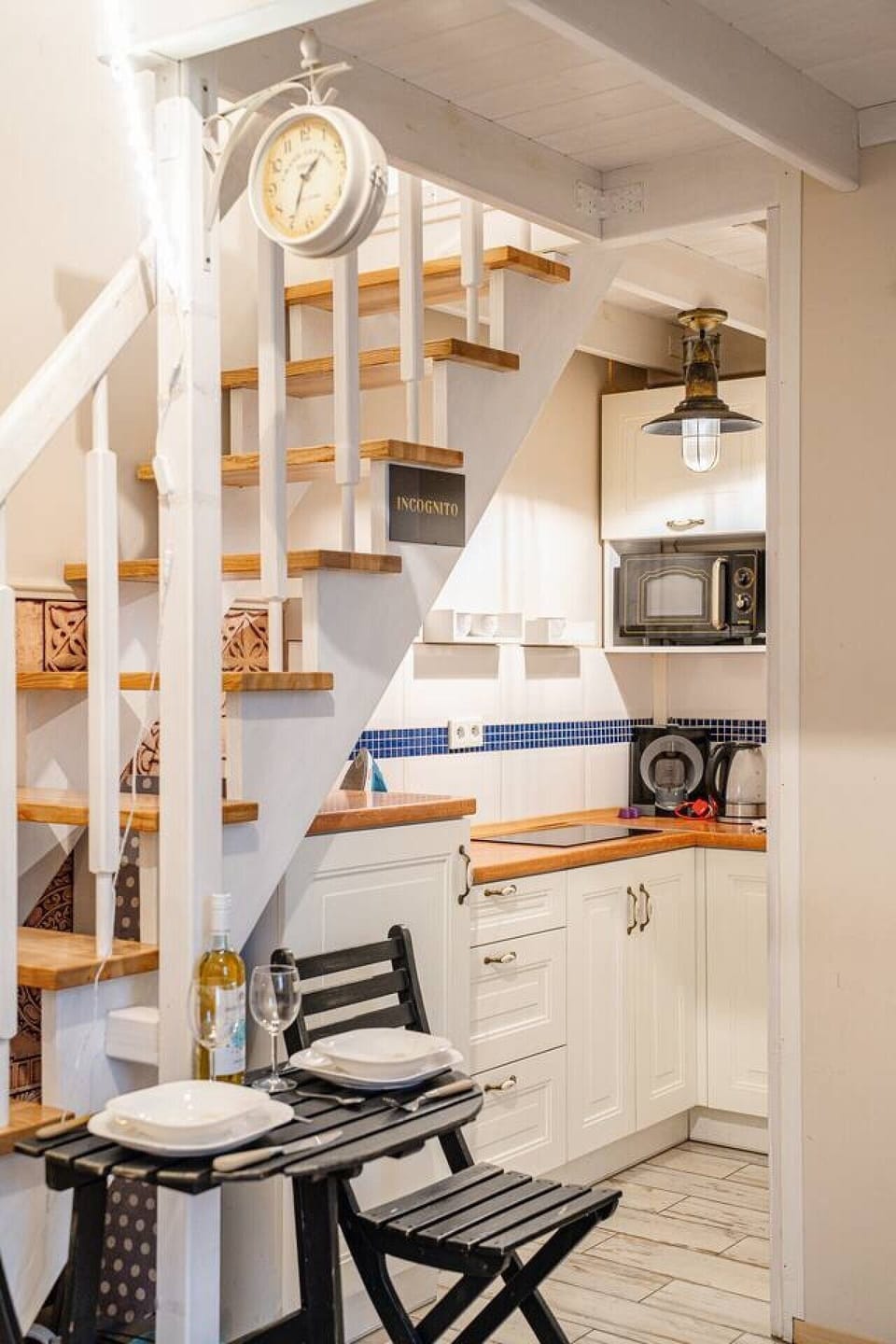 Kraków Studio in Great Location Near Old Town & Wawel | Book Now with RENTUJEMY.COM