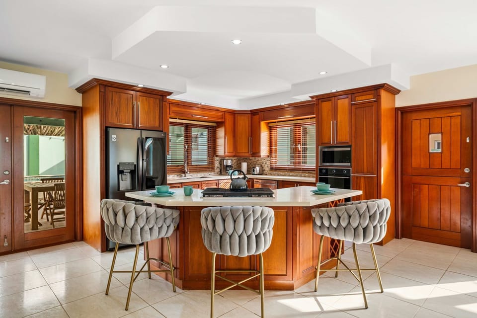 House (5 Bedrooms) | Property amenity