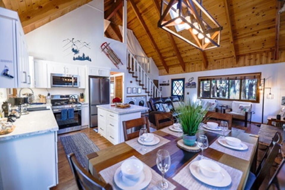 Dining Area | Dining Table | Open Layout