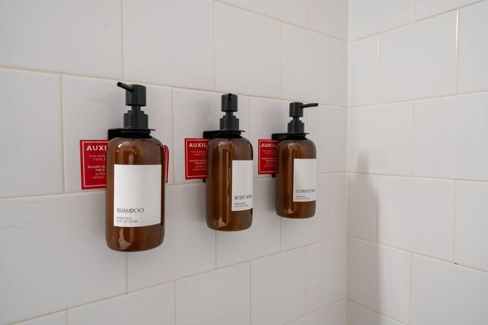 Bathroom amenities