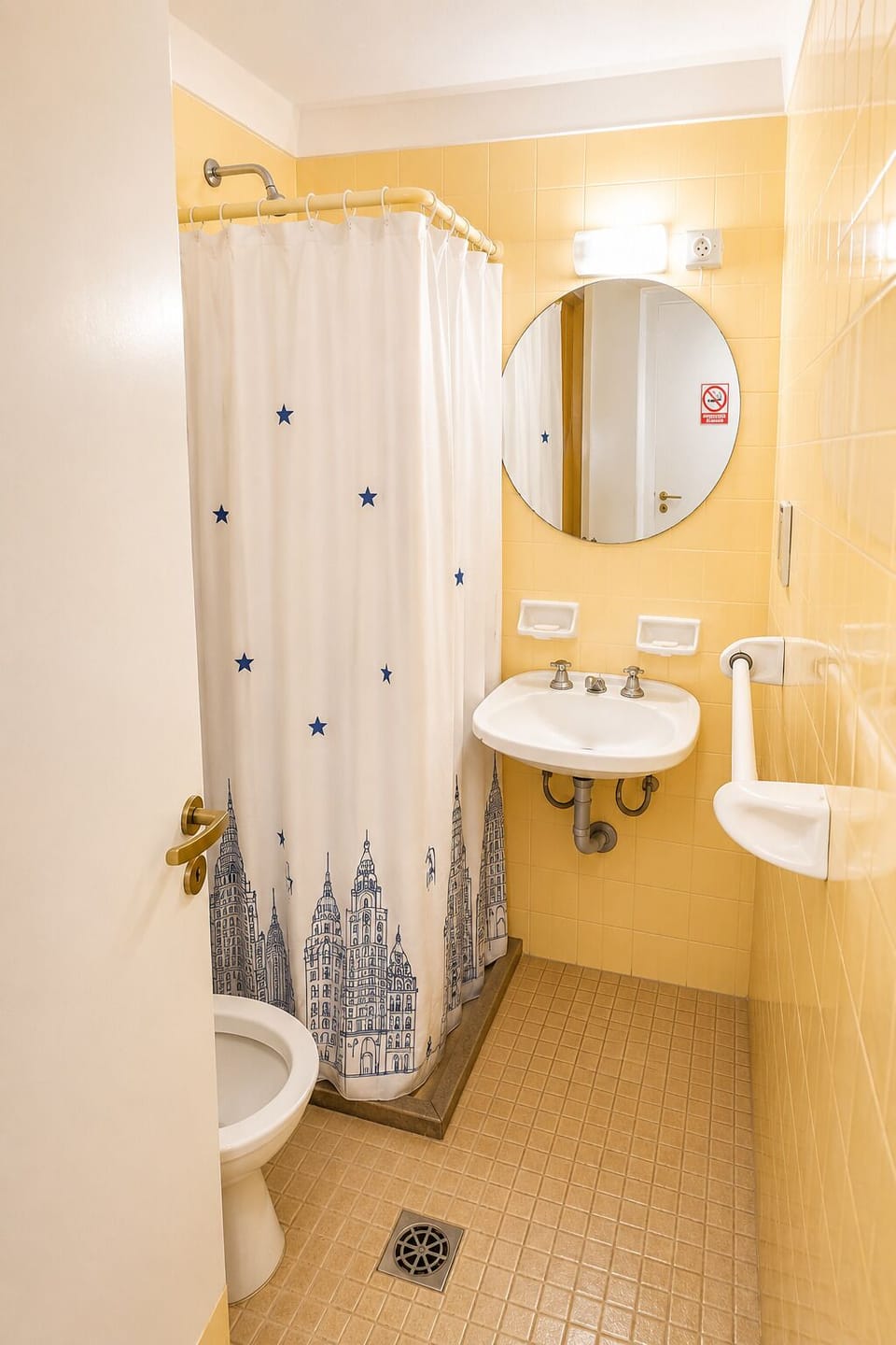 Double Room | Bathroom | Shower, towels, soap, shampoo