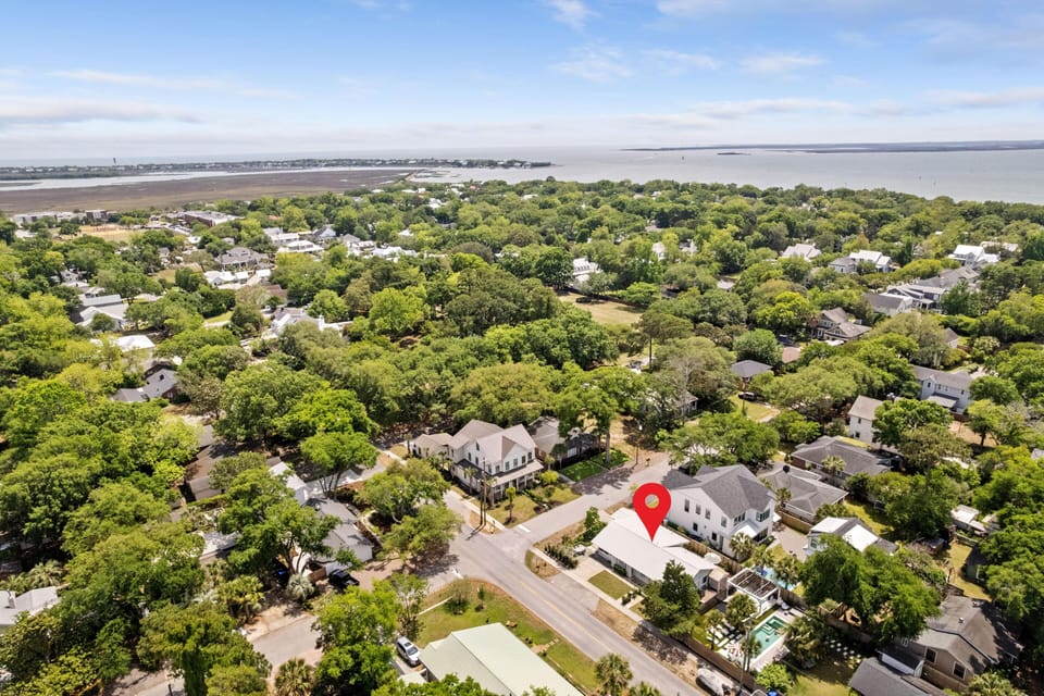 House, Multiple Beds (1111 Simmons St - MTP) | Aerial view