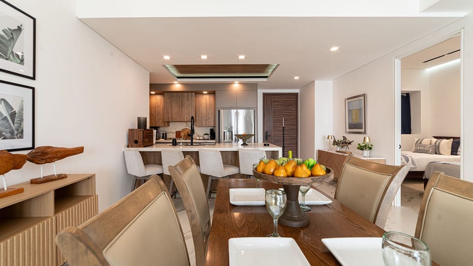 Detail of the dining area.