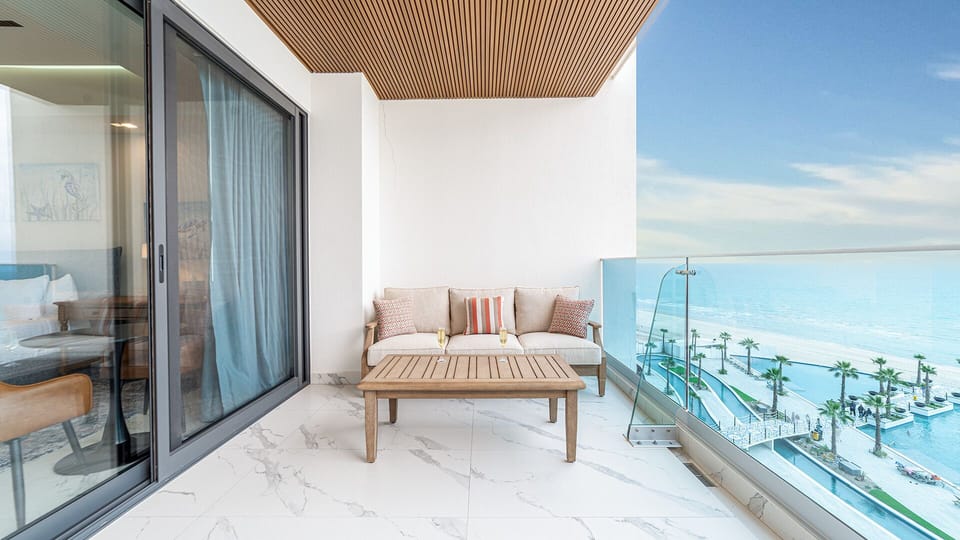 Outdoor lounge seating