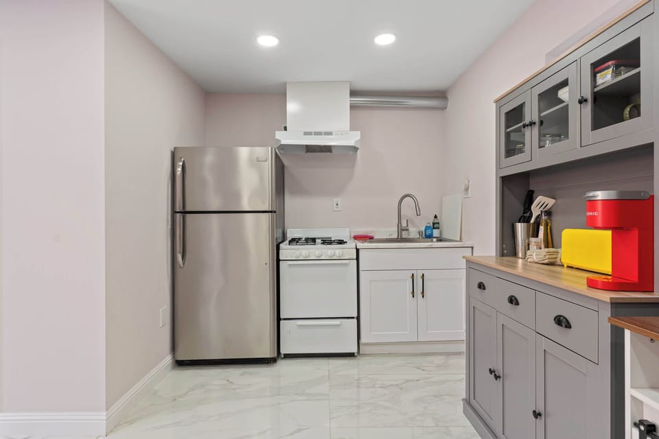 Fully equipped kitchenette for easy meals.