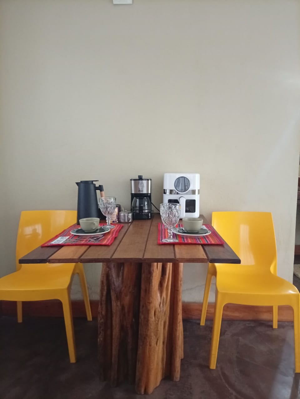 Classic Chalet, Lanai, Mountain View | Dining