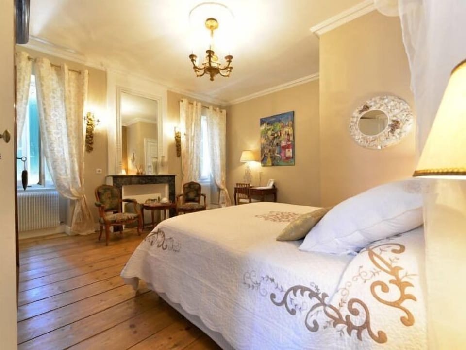 Luxury Double Room, Ensuite, Park View (La Lyonnaise) | Premium bedding, minibar, individually decorated, desk