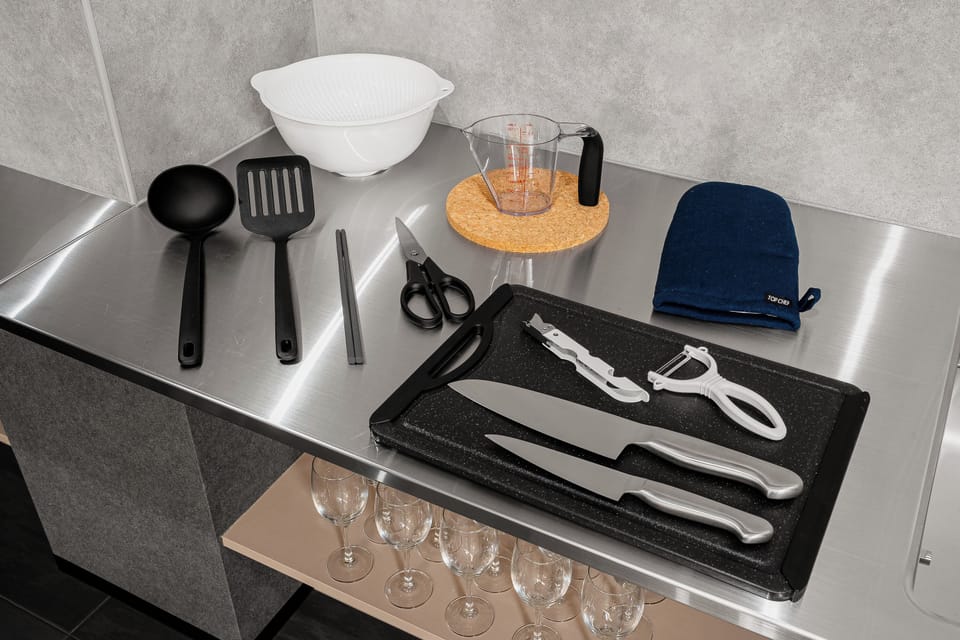 Apartment | Private kitchen | Fridge, microwave, stovetop, rice cooker