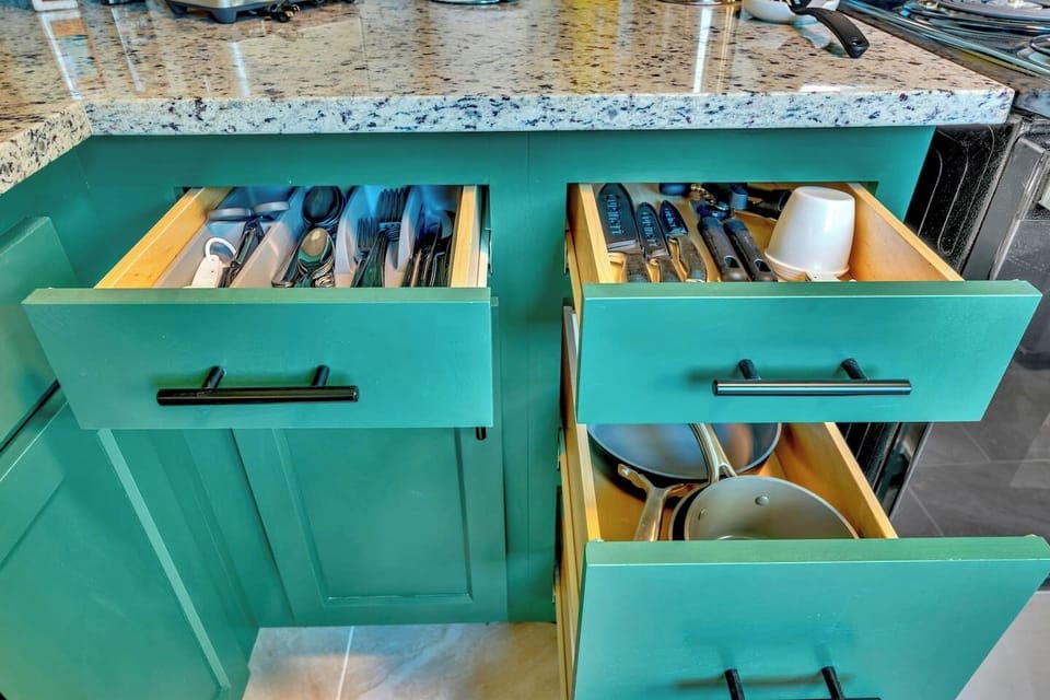 Every drawer has been carefully stocked with silverware, cooking utensils, and kitchen essentials, making it easy to prepare everything from quick breakfasts to family dinners.