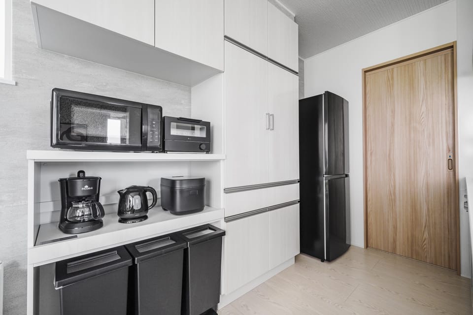Apartment | Private kitchen | Coffee/tea maker, fridge, microwave, stovetop
