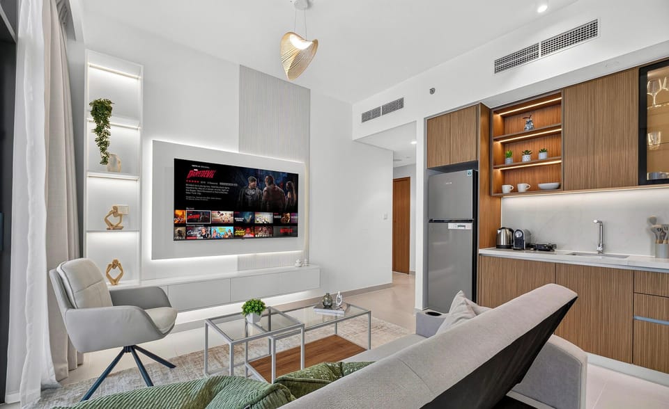 Standard Apartment, 1 Bedroom, City View | Living area | 65-inch Smart TV with digital channels, Netflix, streaming services