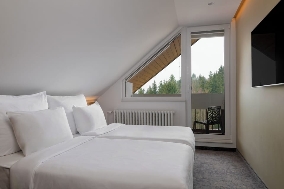Family Room | In-room safe, desk, blackout drapes, free WiFi