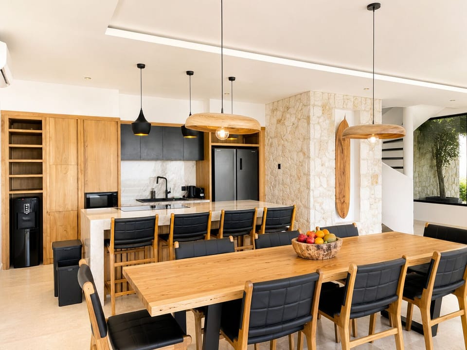 Comfort Villa, 4 Bedrooms, Private Pool | Dining