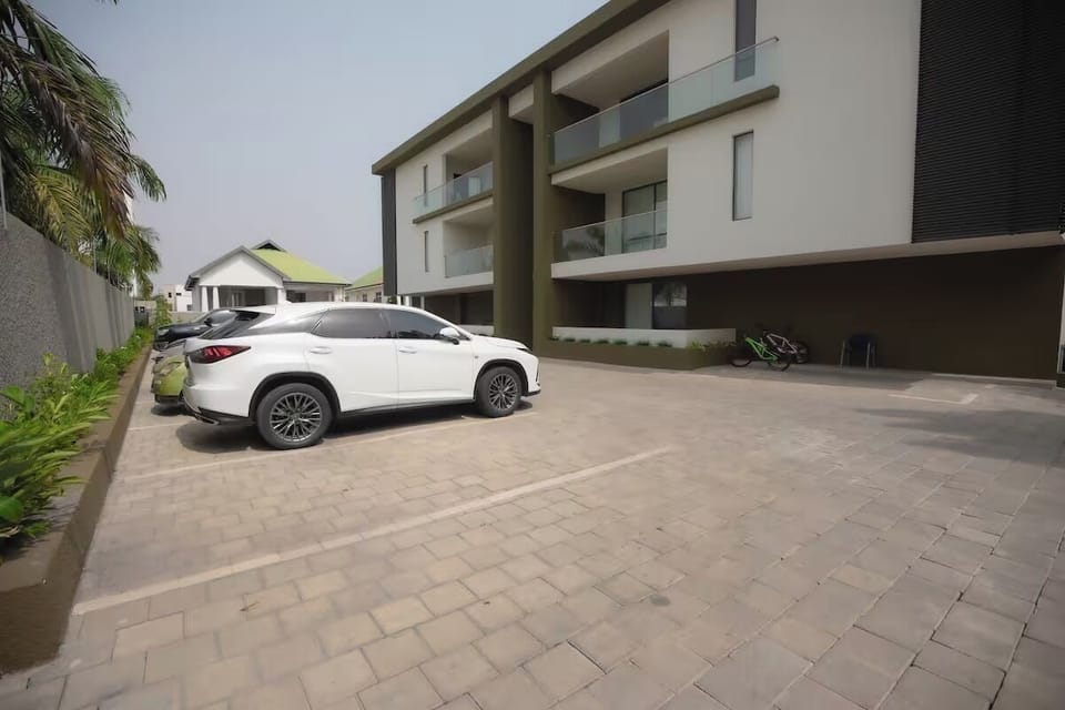 Deluxe Apartment, City View | Property grounds