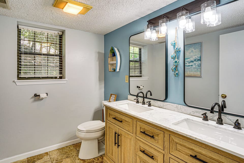 Half Bathroom | Lower Level