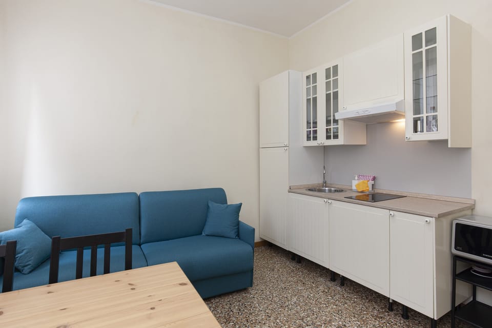 Standard Apartment, 1 Bedroom, City View, Annex Building | Private kitchen