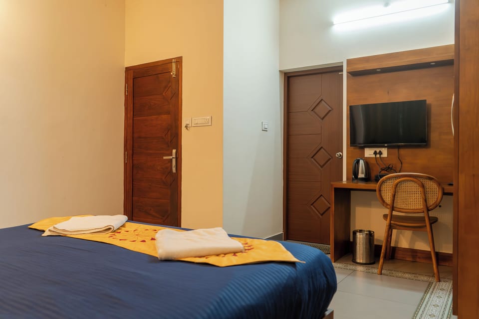 Deluxe Double Room | Desk, WiFi (free)