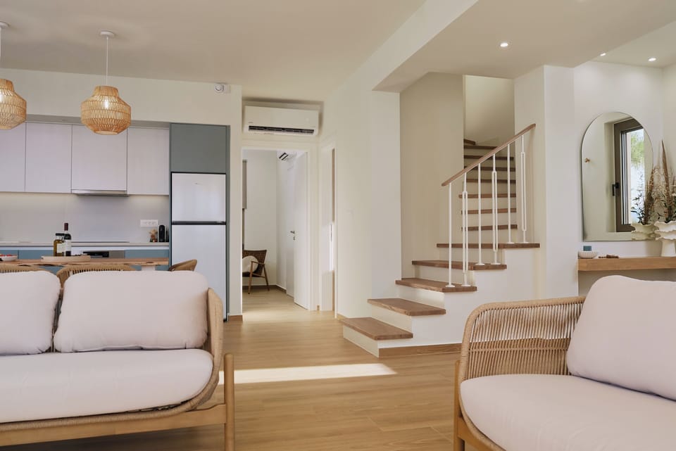 Comfort Villa, Sea View | Living area | Smart TV, Netflix, streaming services