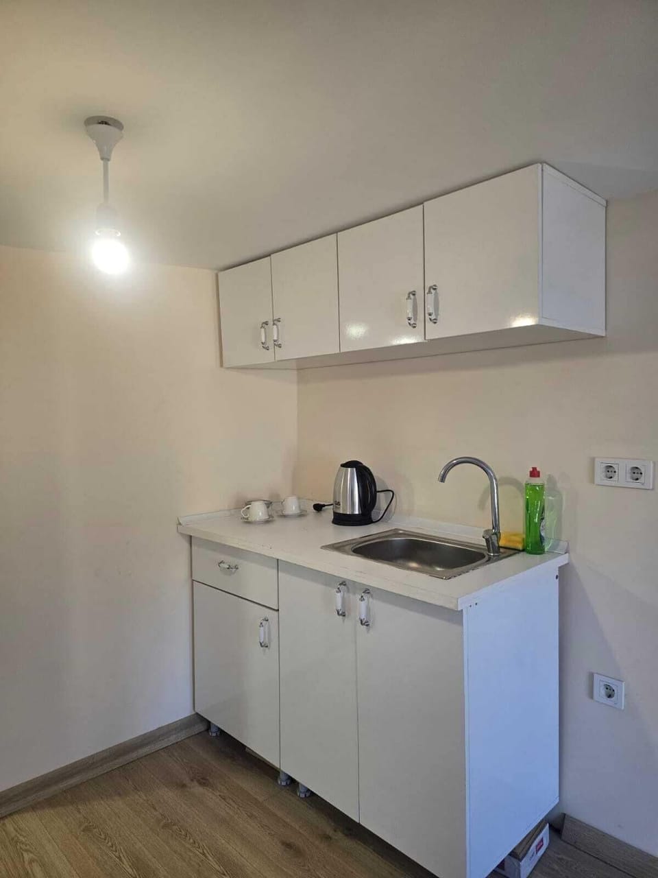 Comfort Room | Private kitchen