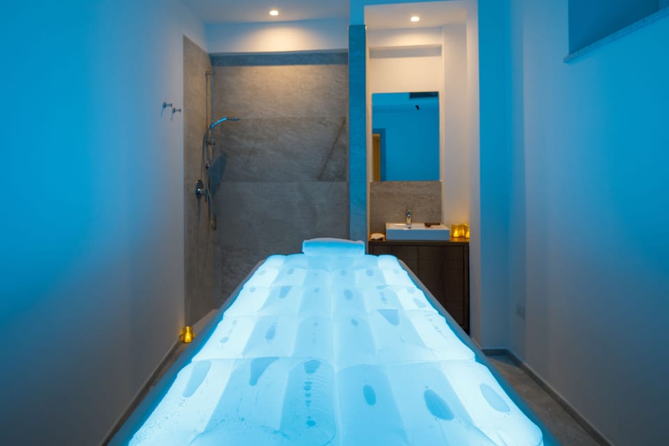 Sauna, hot tub, steam room, Turkish bath, body treatments