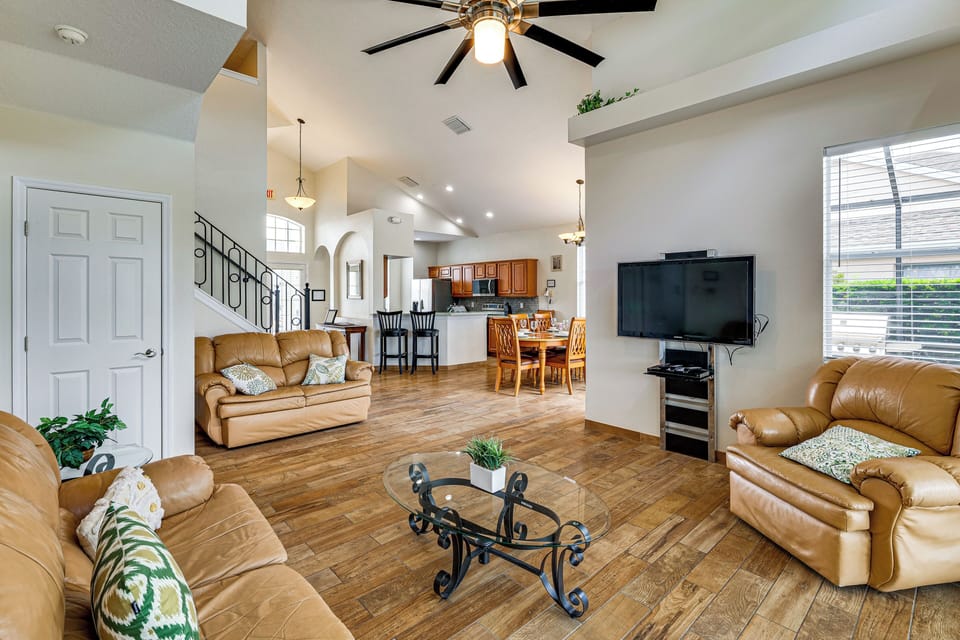 House (5 Bedrooms) | Interior