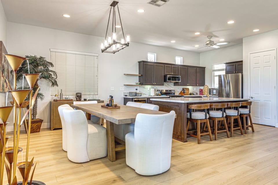 House (3 Bedrooms) | Interior